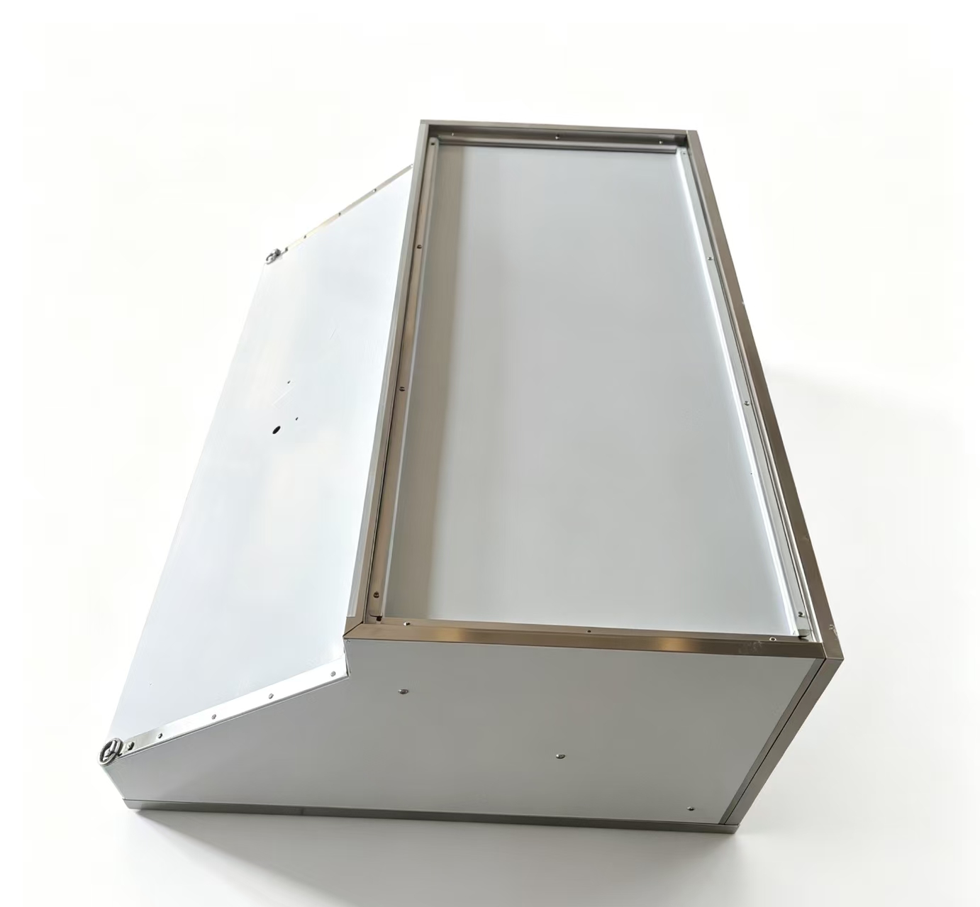 Reference configuration: exhaust hood enclosure with access door